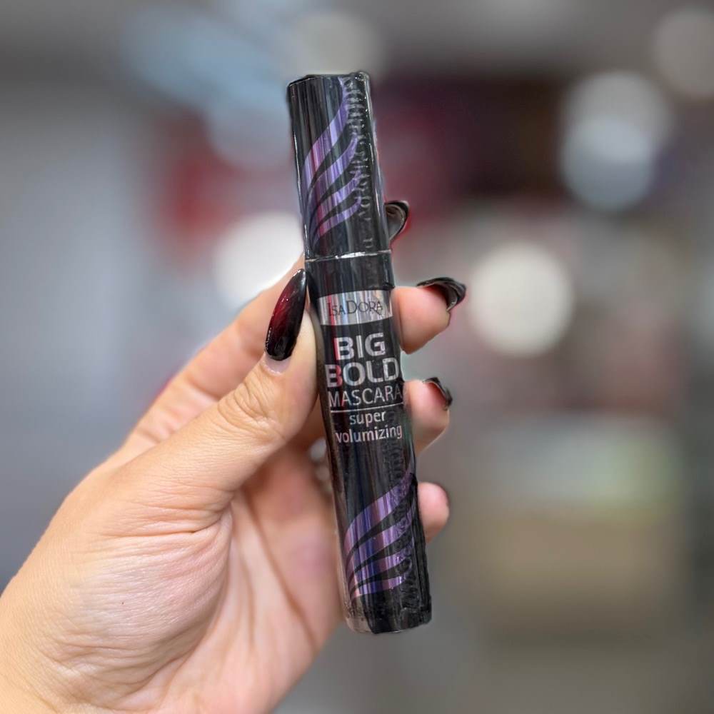 ریمل حجم دهنده ایزادورا مدل Big Bold – مشکی و فوق‌العاده حجم‌دهنده